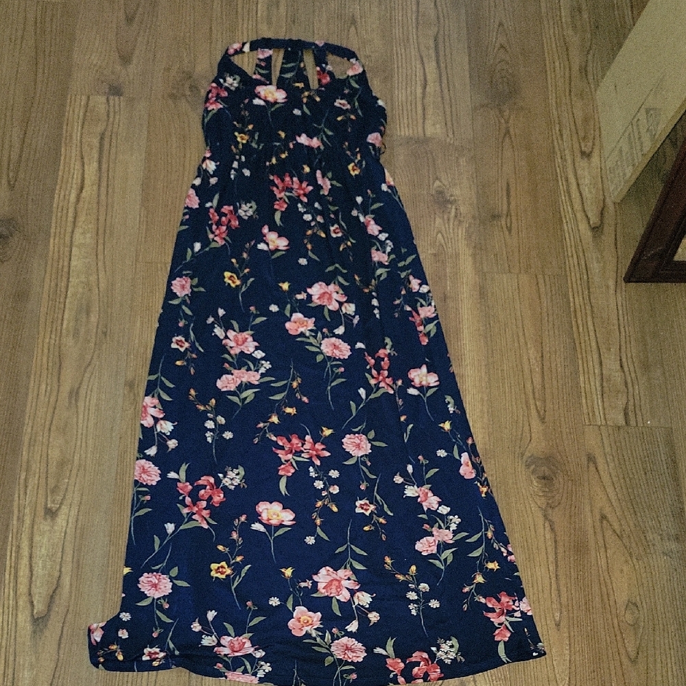 Floral Halter Maxi Dress - Picture 5 of 8